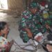 TNI Bantu Memasak Di Dapur Warga Desa Pagung, Ini Tujuannya