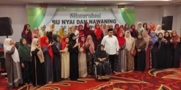 Bertemu Bu Nyai dan Nawaning Se Kabupaten Kediri, Mas Dhito Dengar Masalah Keumatan