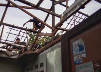 Nasib Pilu Kakak Beradik Tinggal Sebatang Kara Ditinggal Ortu, Rumah Hangus Terbakar, Ini Harapannya