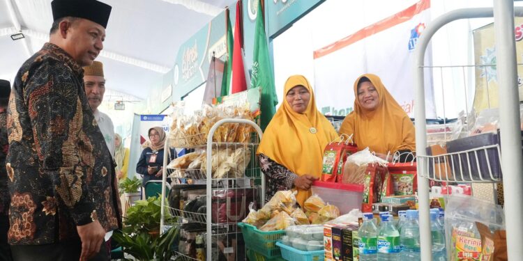 Sambut Hari Santri, Pemkab Kediri dan PCNU Gelar Bazar UMKM