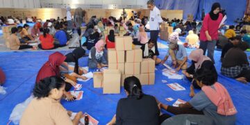 Libatkan 12000 Pekerja KPU Kabupaten Kediri Mulai Lipat Dan Sortir Surat Suara Pilkada Kabupaten Kediri