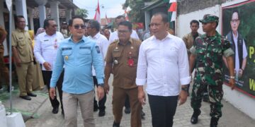 Pj Gubernur Jatim Resmikan Secara Simbolis Bantuan Rutilahu Se Jawa Timur di Wilayah Kediri