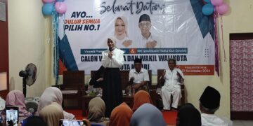 Istri Mantan Wali Kota Kediri Dukung Paslon Vinanda dan Gus Qowim