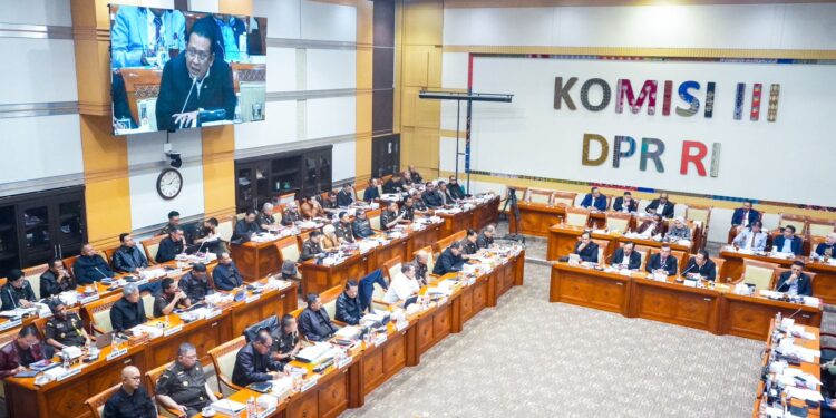 Raker Komisi III DPR dengan Kejaksaan Agung, Bamsoet Soroti Penanganan Kasus Suap Hingga Restorative Justice