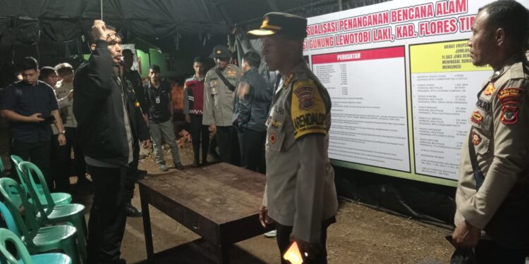 Astama Ops Kapolri Tinjau Posko Kemanusiaan Polda NTT, Pastikan Kesiapan Bantuan untuk Korban Erupsi Gunung Lewotobi