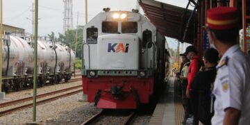 Kereta Api Pilihan Utama di Libur Natal dan Tahun Baru, Mendukung SDGs dengan Transportasi Ramah Lingkungan