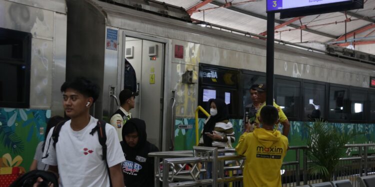 Selama Libur Nataru KAI Daop 7 Madiun Sukses Layani lebih dari 340 ribu Pelanggan