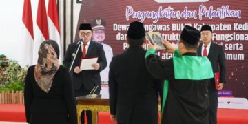 Mas Dhito Lantik 4 Dewas BUMD Kabupaten Kediri