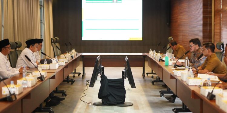 Baznas Kabupaten Kediri Lampaui Target, Mas Dhito Dorong Baznas Sinkronkan Program dengan Pemerintah Daerah