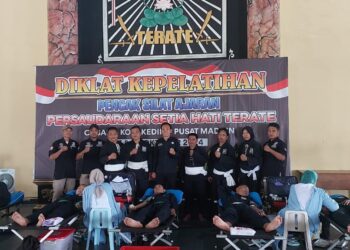 Ratusan Pesilat PSHT Kota Kediri Ikuti Donor Darah Di Padepokan