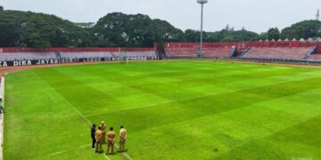 Tinjau Stadion Brawijaya, Mbak Wali Kota Kediri Siapkan Rencana Perbaikan