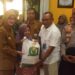 Wali Kota Kediri Dan Bulog Salurkan Bantuan Pangan Cadangan Beras Kepada Warga