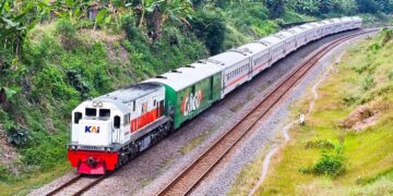 Gangguan Operasional di Stasiun Pegadenbaru, Kereta Terlambat PT KAI Memohon Maaf