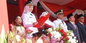 Ribuan santri Ponpes Wali Barokah Kediri gelar upacara HUT RI dan siap berkontribusi untuk Bangsa​