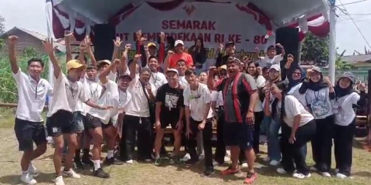 Peringati Maulid dan semarak Kemerdekaan, ratusan warga Lingkungan Trate Dusun Dawung gelar kirab gunungan sayuran