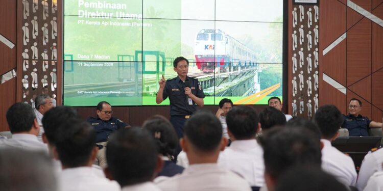 Direktur Utama KAI, Bobby Rasyidin Kunjungi Daop 7 Madiun, Ini Tujuannya