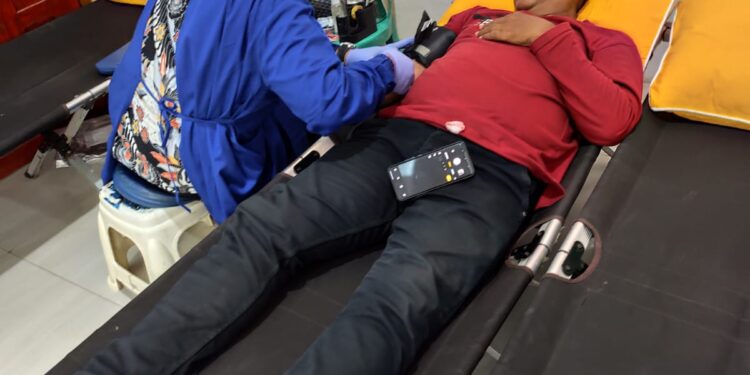 Rayakan HUT ke 80 Kereta Api, Stasiun Kediri Gelar Jalan Sehat dan Donor Darah