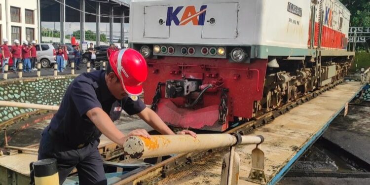 Media Journey Daop 7 Madiun Berkunjung Ke Depo Lokomotif Purwokerto Yang Merupakan Depo Terbaik Di Jawa Tengah