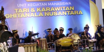 UNP Kediri Jadikan Wisuda Ruang Pelestarian Budaya, Gamelan Jadi Simbol Intelektual dan Kultural