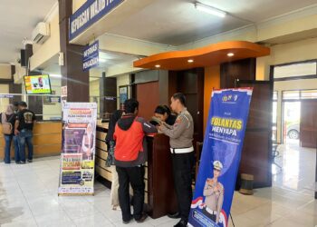 Polres Kediri Kota Gencarkan Program “Polantas Menyapa” Guna Bangun Kepercayaan Publik