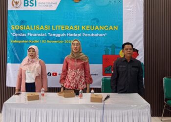 Tingkatkan Literasi Keuangan, Anggia Ermarini Komisi VI DPR RI Gandeng BSI Sosialisasi di Kediri