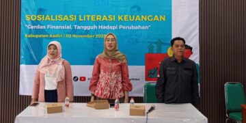 Tingkatkan Literasi Keuangan, Anggia Ermarini Komisi VI DPR RI Gandeng BSI Sosialisasi di Kediri