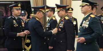 Kapolri Pimpin Upacara Penganugerahan Tanda Kehormatan Bintang Bhayangkara Pratama