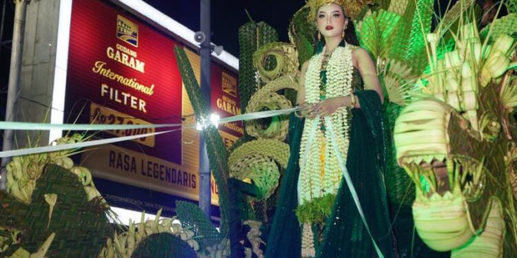 Usung Samudra Kasetya Gudang Garam Memukau Dhoho Night Carnival Di Kota Kediri