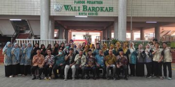 Tinjau Langsung Program di Ponpes Wali Barokah, Setwapres Apresiasi Penurunan Stunting Kota Kediri