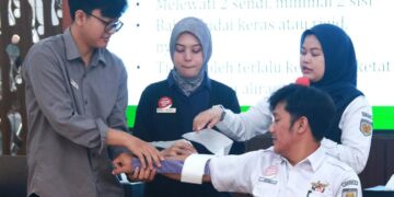 Tingkatkan Keselamatan Perjalanan Selama Angkutan Nataru, KAI Daop 7 Madiun Siagakan Pos Kesehatan 24 Jam di Berbagai Stasiun