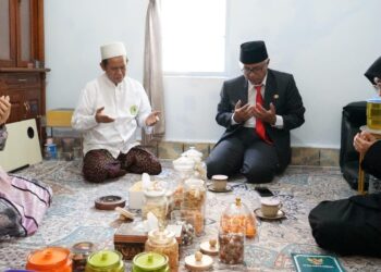 Perkuat Silaturahmi, Wali Kota Kediri Bersama Wakil Wali Kota Sowan ke Para Kiai