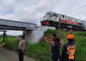Daop 7 Madiun dan Polisi Gagalkan Aksi Pencurian Baut Rel Di Blitar