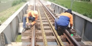 KAI Daop 7 Madiun Perbaiki dan Lengkapi Baut Penambat yang Dicuri, Keselamatan Perjalanan KA Jadi Prioritas Utama