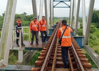 Mitigasi Gangguan dan Pasca Pencurian Prasarana, Daop 7 Madiun Intensifkan Pemeriksaan Jalur Kereta Api