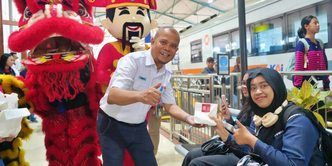 Serunya Perayaan Imlek 2577 Kongzili Di Stasiun Madiun