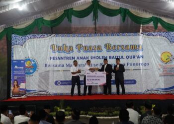 Perkuat Sinergi dengan Pondok Pesantren, KAI Salurkan Bantuan TJSL Senilai 50 Juta