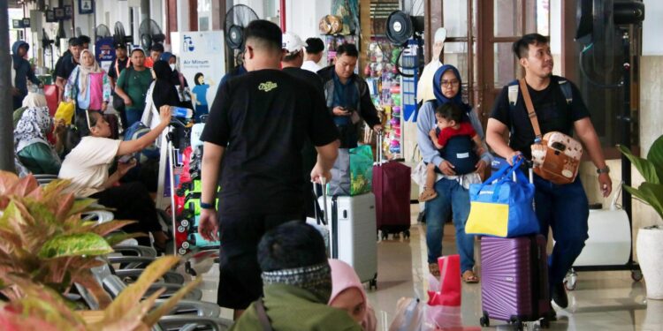 Catat 31.055 Penumpang Arus Balik, Daop 7 Madiun Pecahkan Rekor Pada H2 Idul Fitri 1447 H