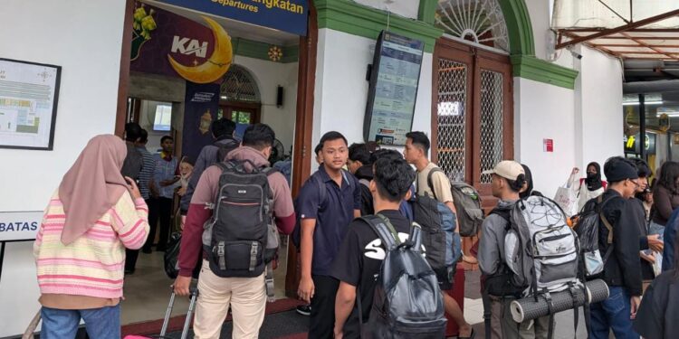 Berangkatkan 17.404 Penumpang, Daop 7 Madiun Imbau Penumpang Bawa Bagasi Sesuai Aturan