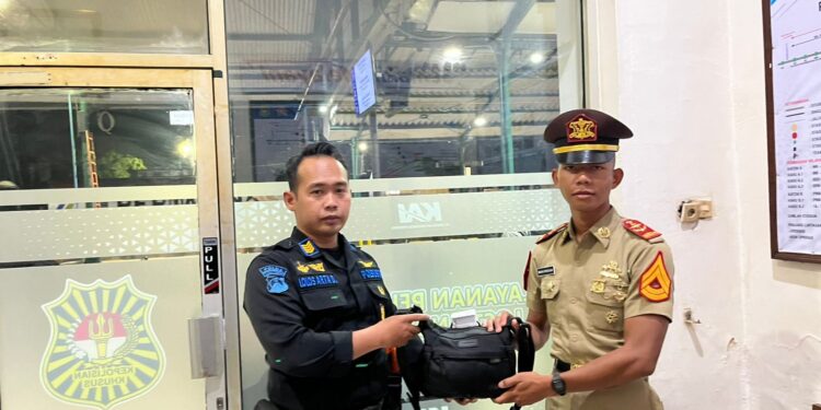 Selama Angkutan Lebaran 2026, KAI Daop 7 Madiun Berhasil Amankan Barang Tertinggal Senilai Puluhan Juta Rupiah