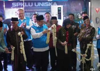 Uniska Kediri Resmikan SPKLU Uniska Center, Perkuat Komitmen Kampus Berdampak dan Dukung Transisi Energi Bersih