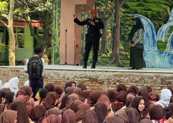 Daop 7 Madiun Sosialisasi Keselamatan Di Perlintasan Sebidang dan Jalur Ka Terhadap Ratusan Pelajar