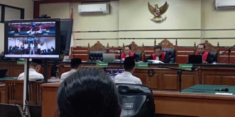 Mantan Kades Kediri Divonis 5 Dan 7 Tahun Serta Ganti 6 Miliar Dalam Kasus Perangkat Desa