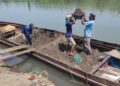 Puluhan Tahun Penambang Pasir Tradisional Sungai Brantas Kota Kediri, Ikut Menjaga Kelestarian Alam