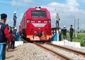 Tingkatkan Keamanan Perjalanan KA, DJKA Lakukan Uji Fungsi Jembatan BH 613 Kras